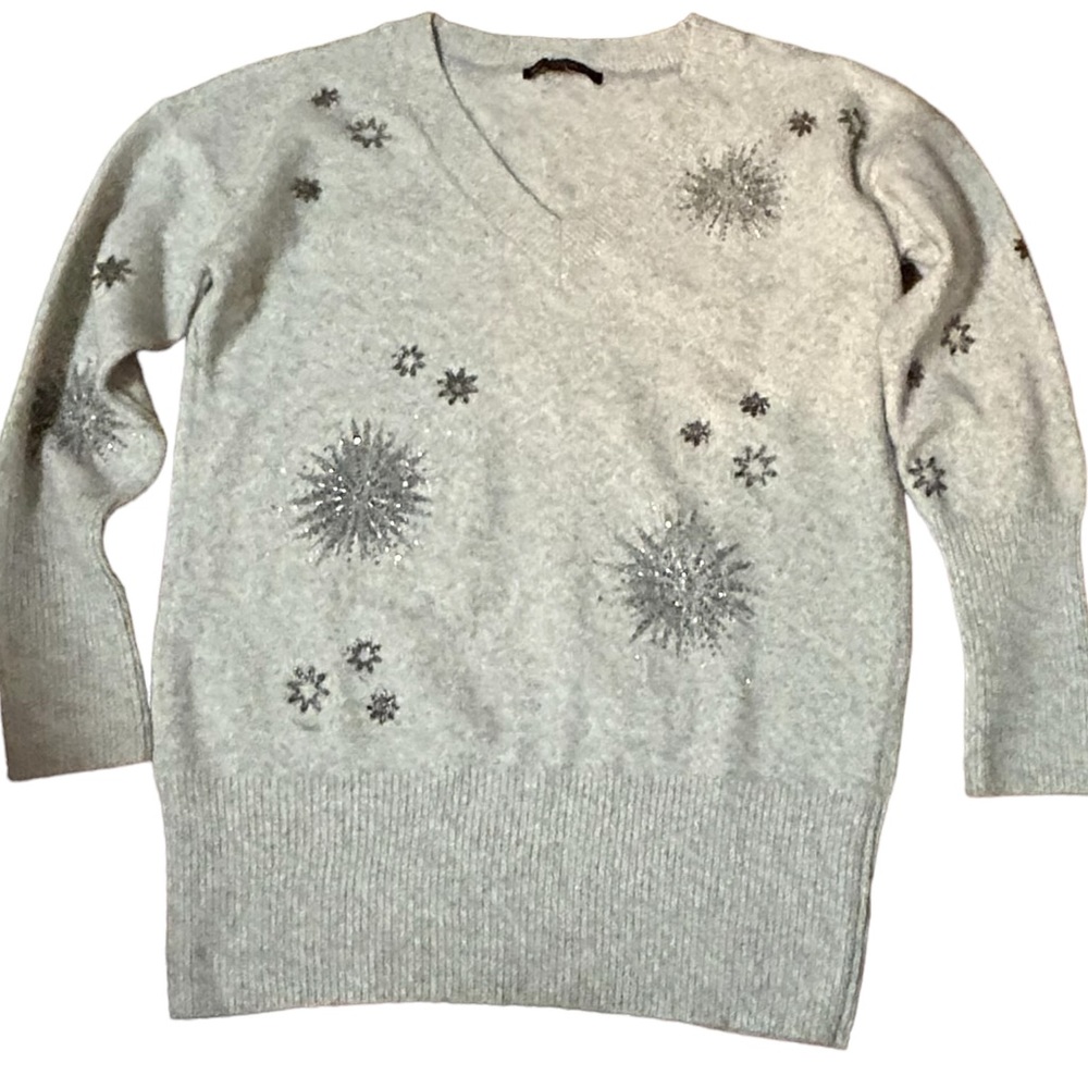 White House Black Market Holiday Sweater LG Grey V-Neck Sparkle Snowflake Beaded
